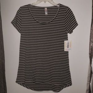 Lularoe classic tee